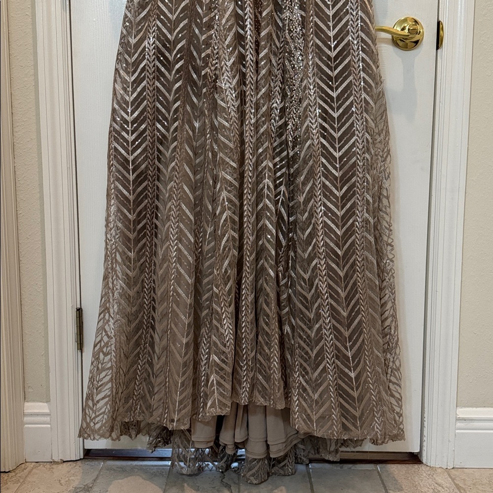 Mac Duggal 20189 Embellished Illusion Long Sleeve Wrap Over A Line Gown Sz 4 NWT - Picture 8 of 14